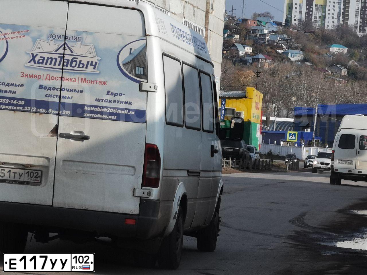 Фото автомобиля VAZ 2121 NIVA, 1997 — госномер Е117УУ102. Цвет: БЕЛЫЙ