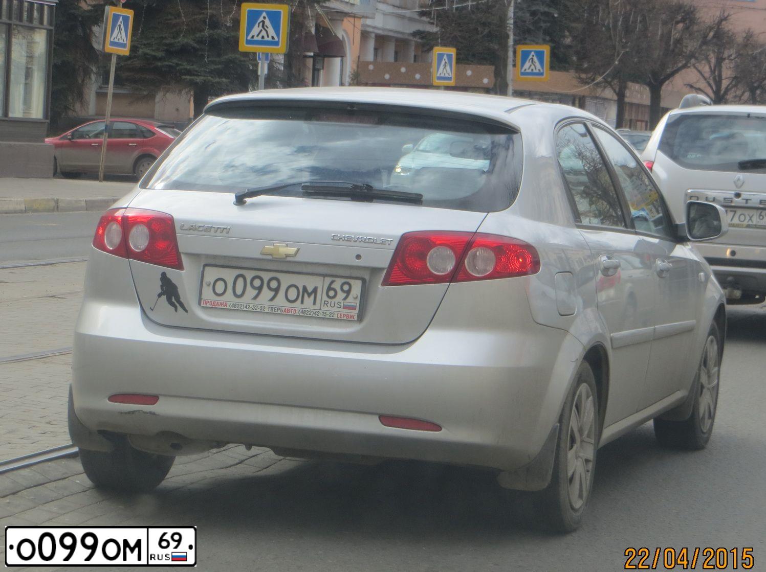Фото автомобиля CHEVROLET LACETTI, 2011 — госномер Е718СК69. Цвет: СЕРЕБРИСТЫЙ