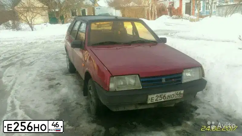 Фото автомобиля LADA 2109 SAMARA, 1992 — госномер Е256НО46. Цвет: СПЕЛАЯ ВИШНЯ