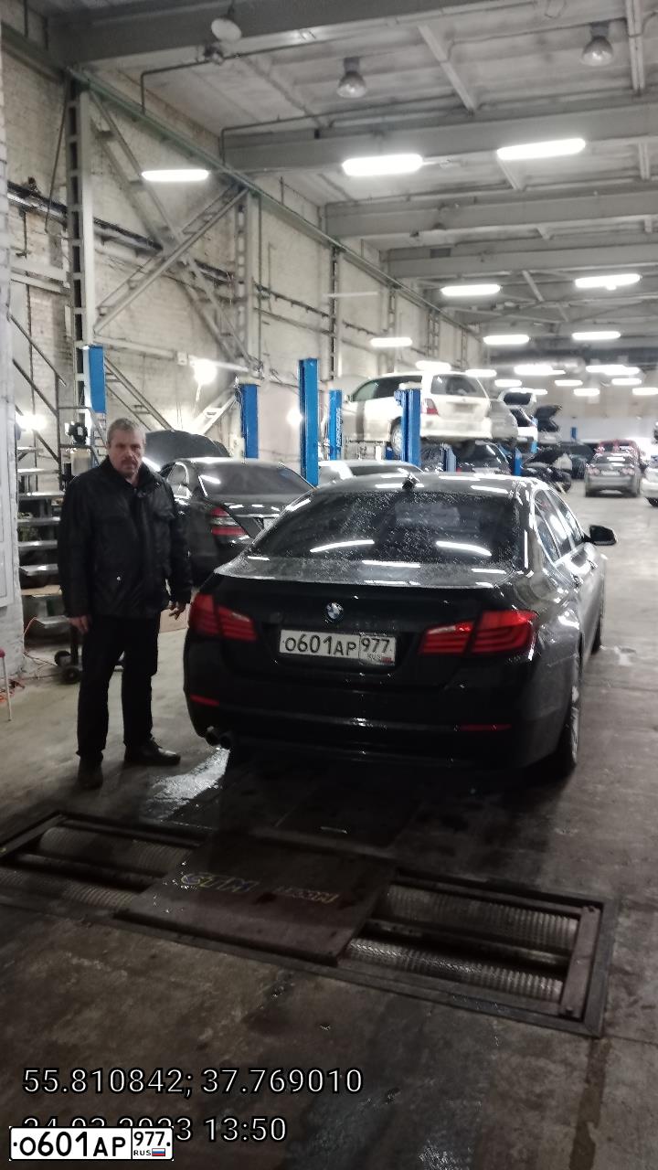 Фото автомобиля BMW SERIE 5, 2011 — госномер О601АР977. Цвет: ЧЕРНЫЙ