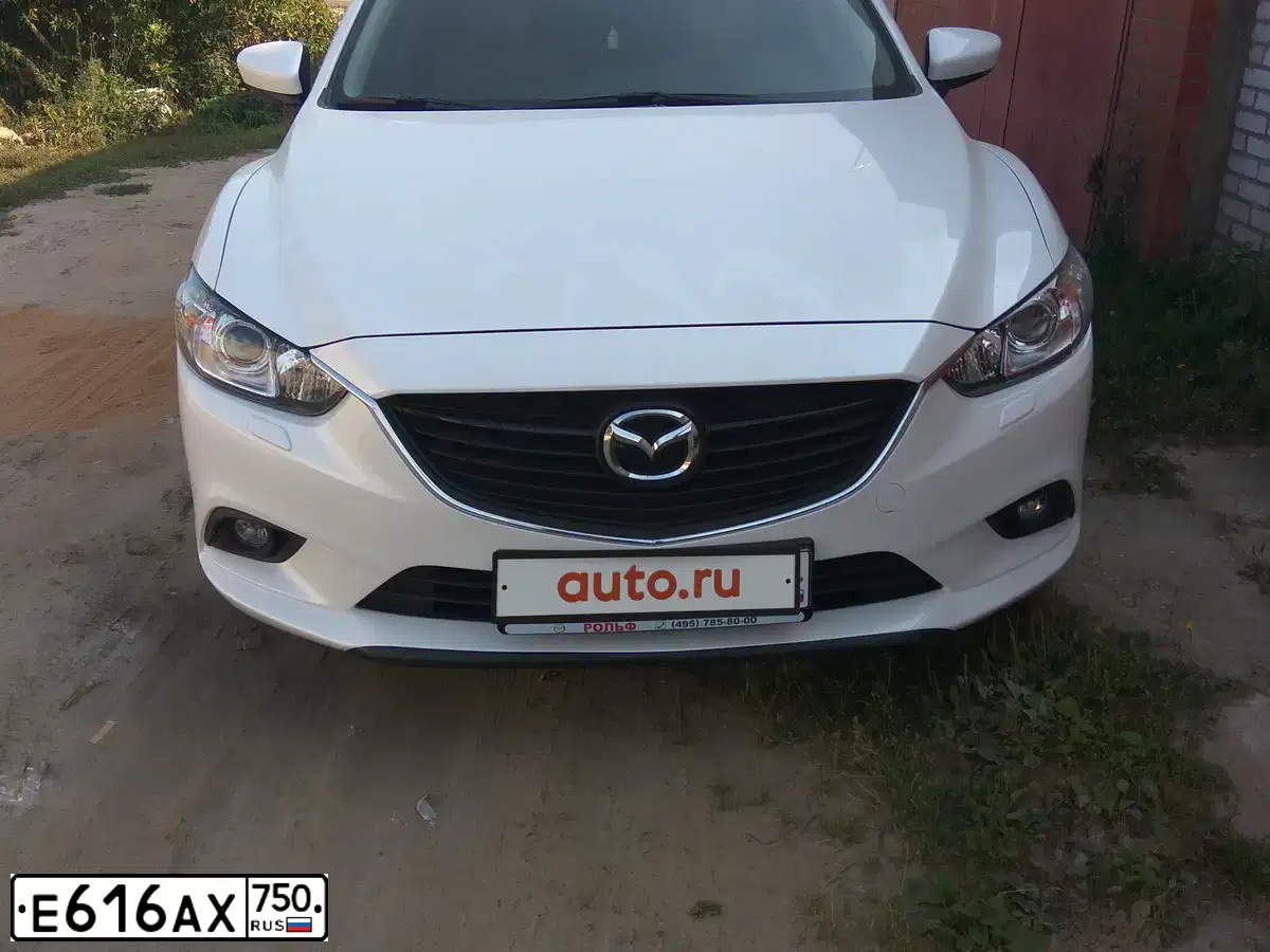 Фото автомобиля MAZDA 6, 2014 — госномер Е646МУ18. Цвет: Белый
