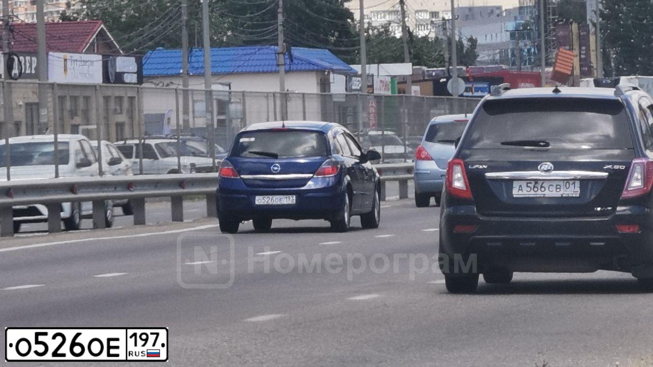 Фото автомобиля CHEVROLET AVEO, 2011 — госномер Е482ВС08. Цвет: ЧЕРНЫЙ