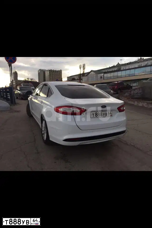 Фото автомобиля MITSUBISHI OUTLANDER, 2012 — госномер Т888УВ64. Цвет: БЕЛЫЙ
