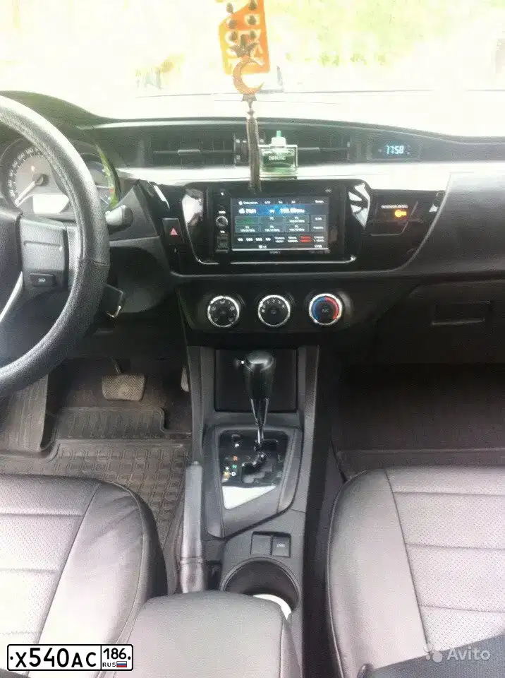 Фото автомобиля TOYOTA COROLLA, 2013 — госномер В439ХК89. Цвет: СЕРЫЙ