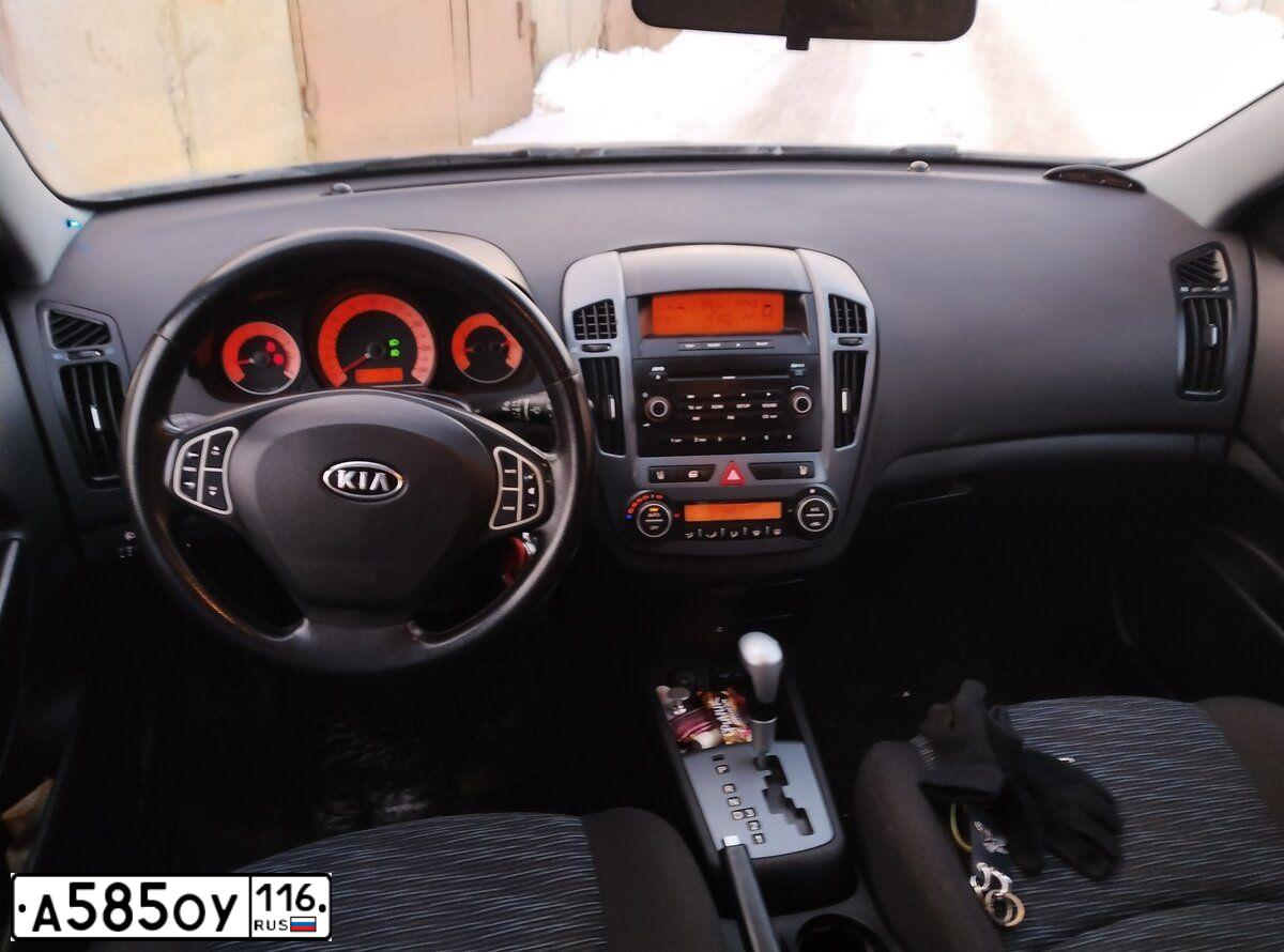 Фото автомобиля NISSAN JUKE, 2012 — госномер А358РВ156. Цвет: Красный
