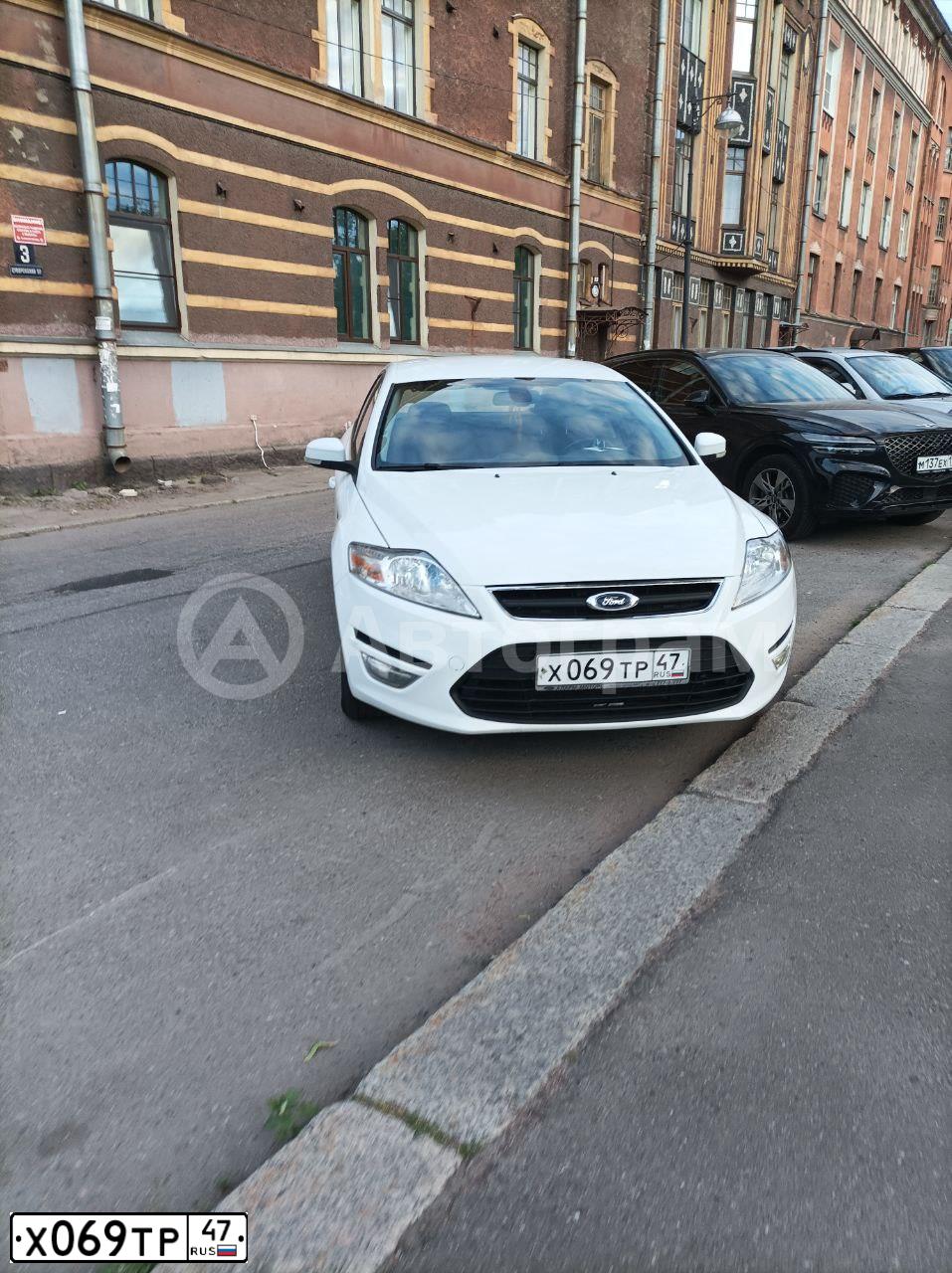 Фото автомобиля FORD MONDEO, 2012 — госномер Х069ТР47. Цвет: БЕЛЫЙ