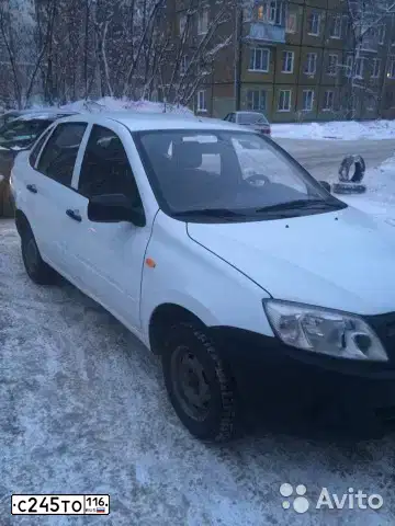 Фото автомобиля LADA 2190 GRANTA, 2013 — госномер В082КО09. Цвет: БЕЛЫЙ