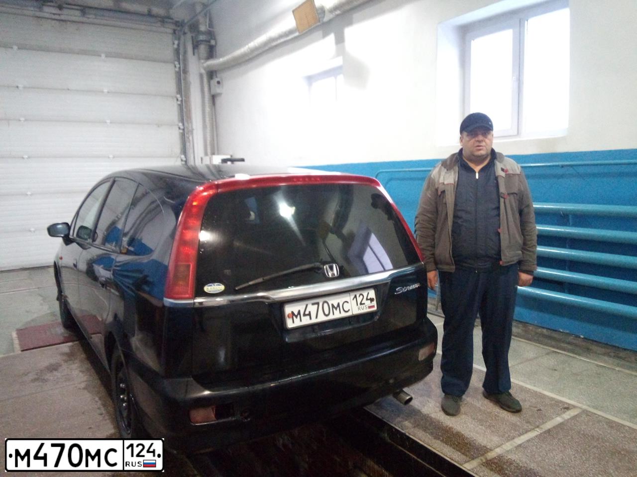 Фото автомобиля LADA 2170 PRIORA, 2011 — госномер Е410ТК124. Цвет: синий