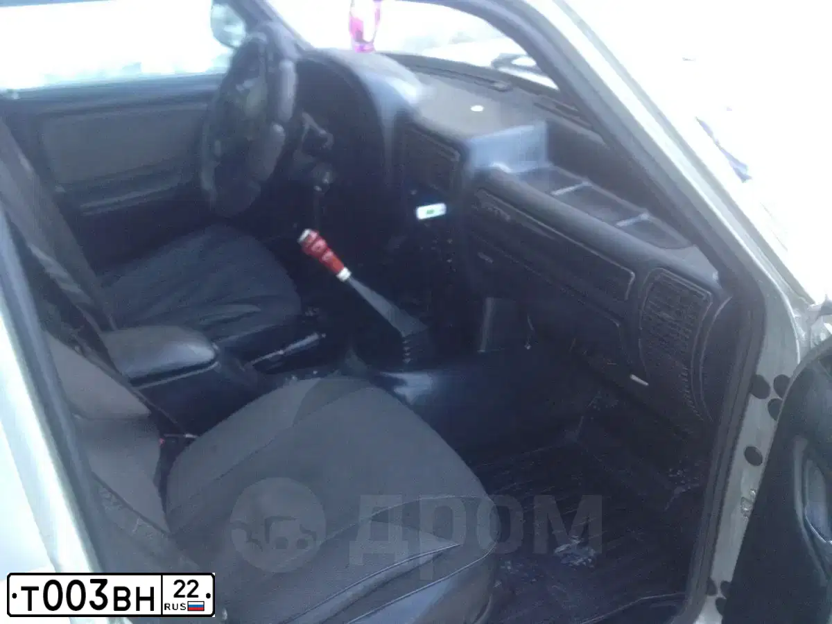 Фото автомобиля GAZ 3110 WOLGA, 2005 — госномер Т003ВН22. Цвет: ОМЕГА2