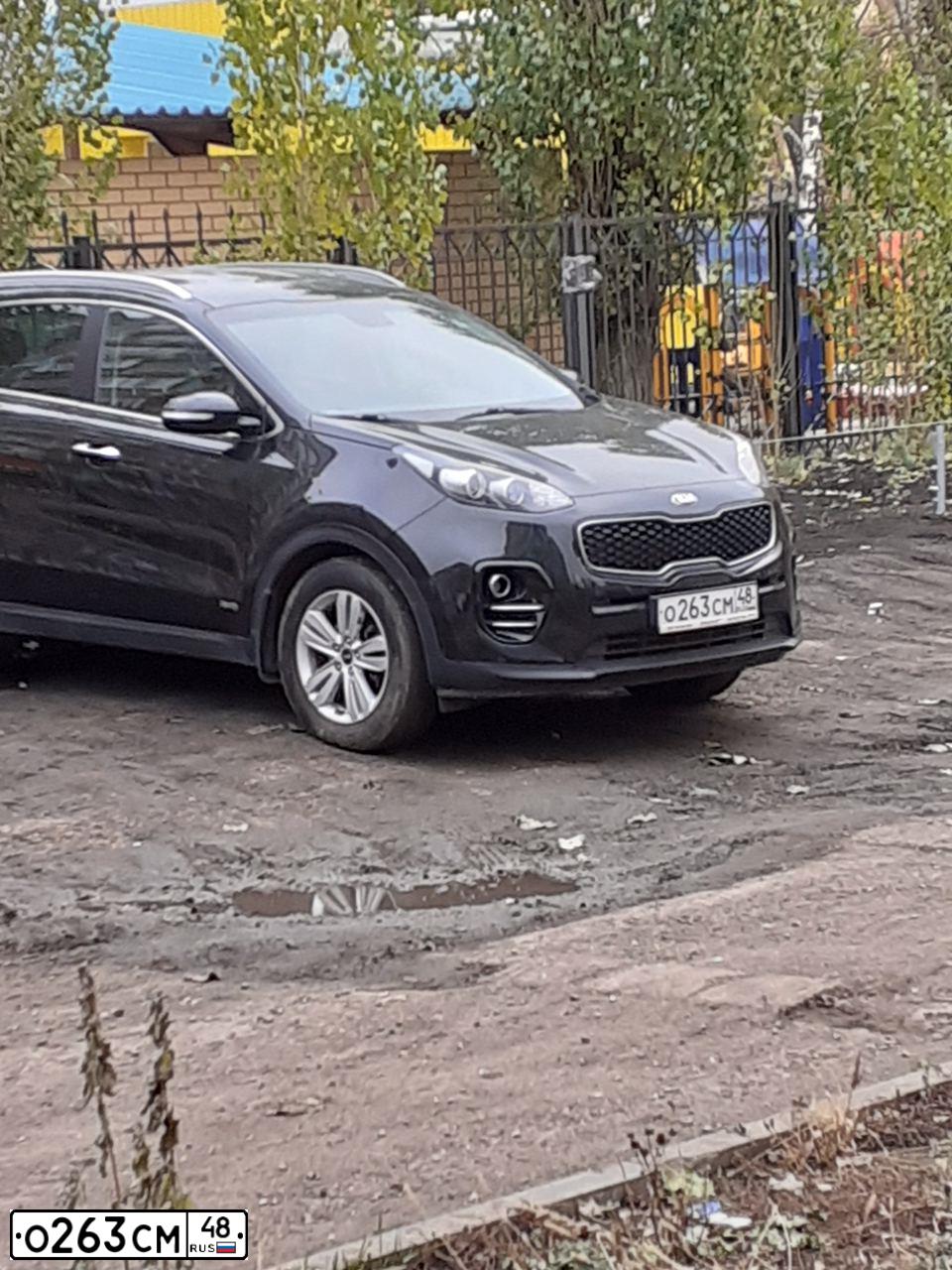 Фото автомобиля KIA SPORTAGE, 2018 — госномер О263СМ48. Цвет: ЧЕРНЫЙ ПЕРЛАМУТР