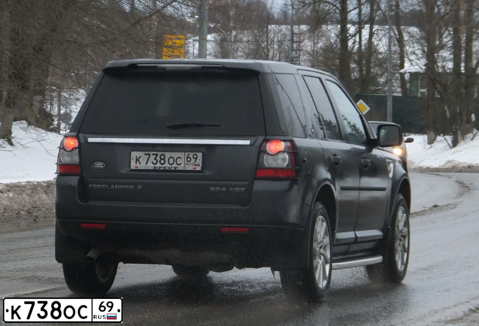 Фото автомобиля LANDROVER FREELANDER, 2011 — госномер К738ОС69. Цвет: ТЕМНО-СЕРЫЙ