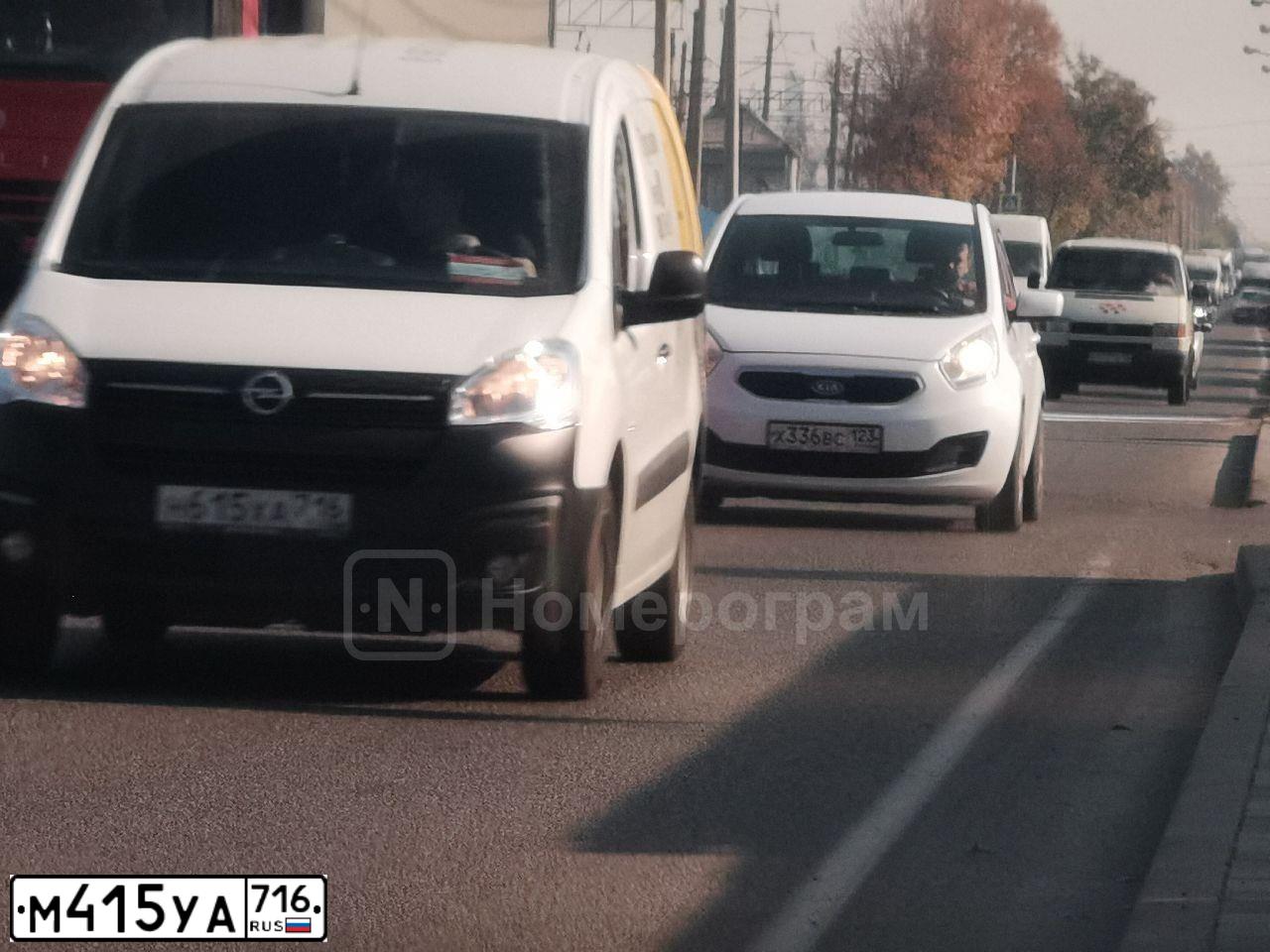Фото автомобиля SHACMAN SX4188YY381, 2023 — госномер М415УА716. Цвет: СЕРЫЙ