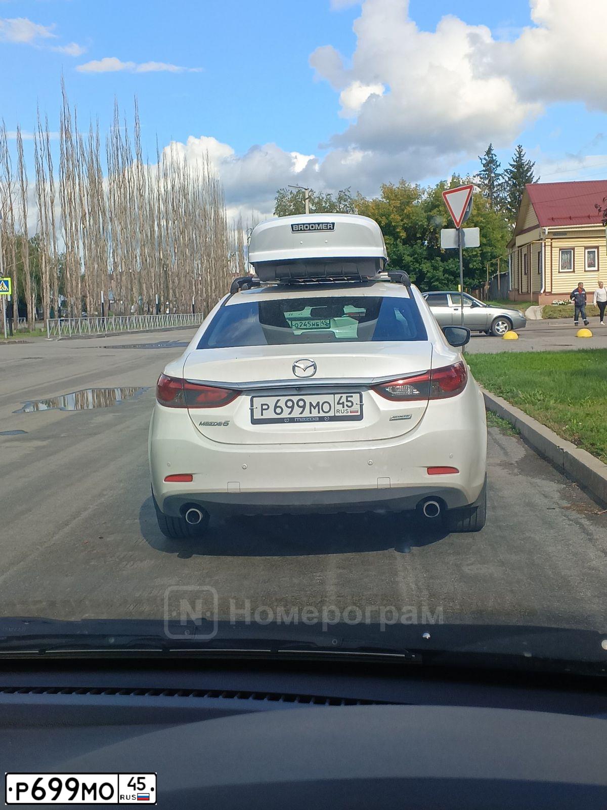 Фото автомобиля MAZDA 6, 2017 — госномер Р699МО45. Цвет: БЕЛЫЙ ПЕРЛАМУТР