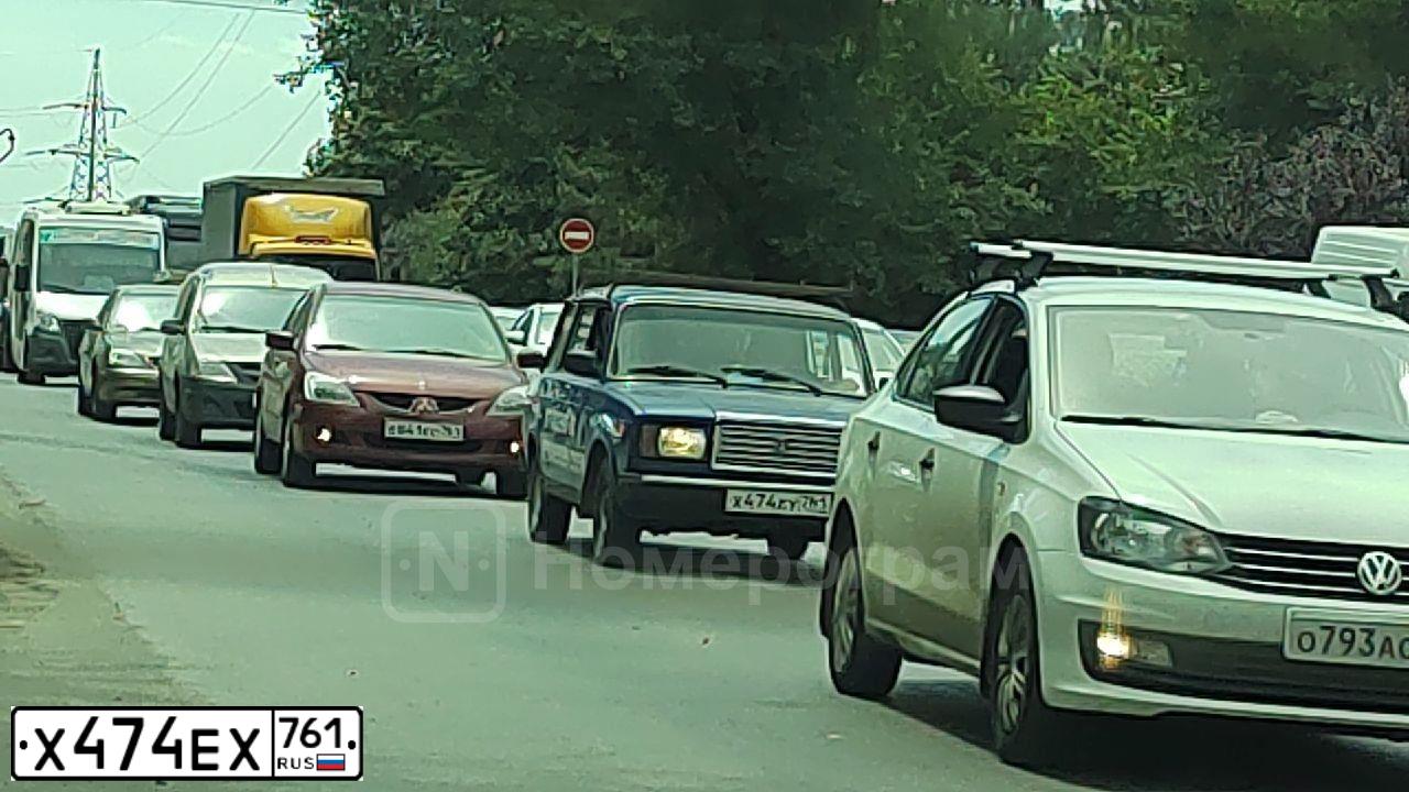 Фото автомобиля BMW 520I, 2021 — госномер Х474ЕХ761. Цвет: Белый