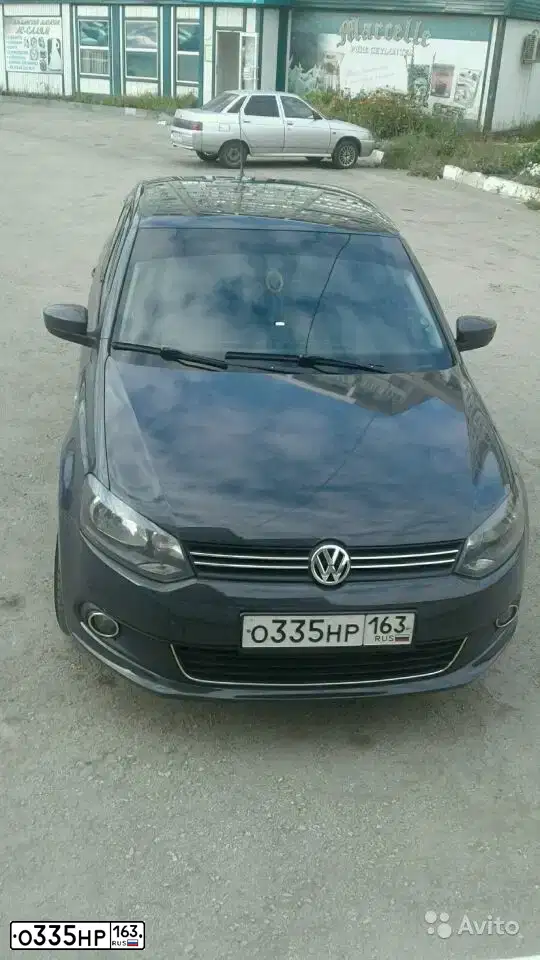 Фото автомобиля VOLKSWAGEN POLO, 2011 — госномер Е847ХС73. Цвет: СЕРЫЙ
