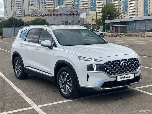 Фото автомобиля HYUNDAI SANTA FE, 2021 — госномер Е497КН977