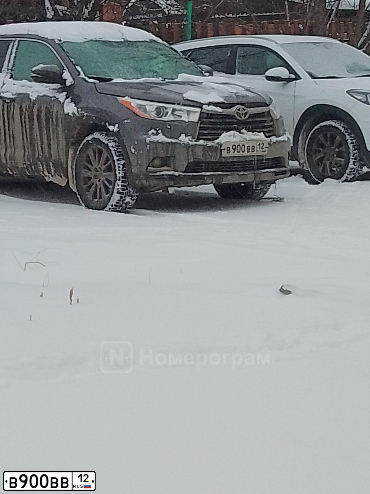 Фото автомобиля CHEVROLET NIVA, 2005 — госномер В101КО12. Цвет: СВЕТЛО-СЕРЕБР.МЕТАЛЛ