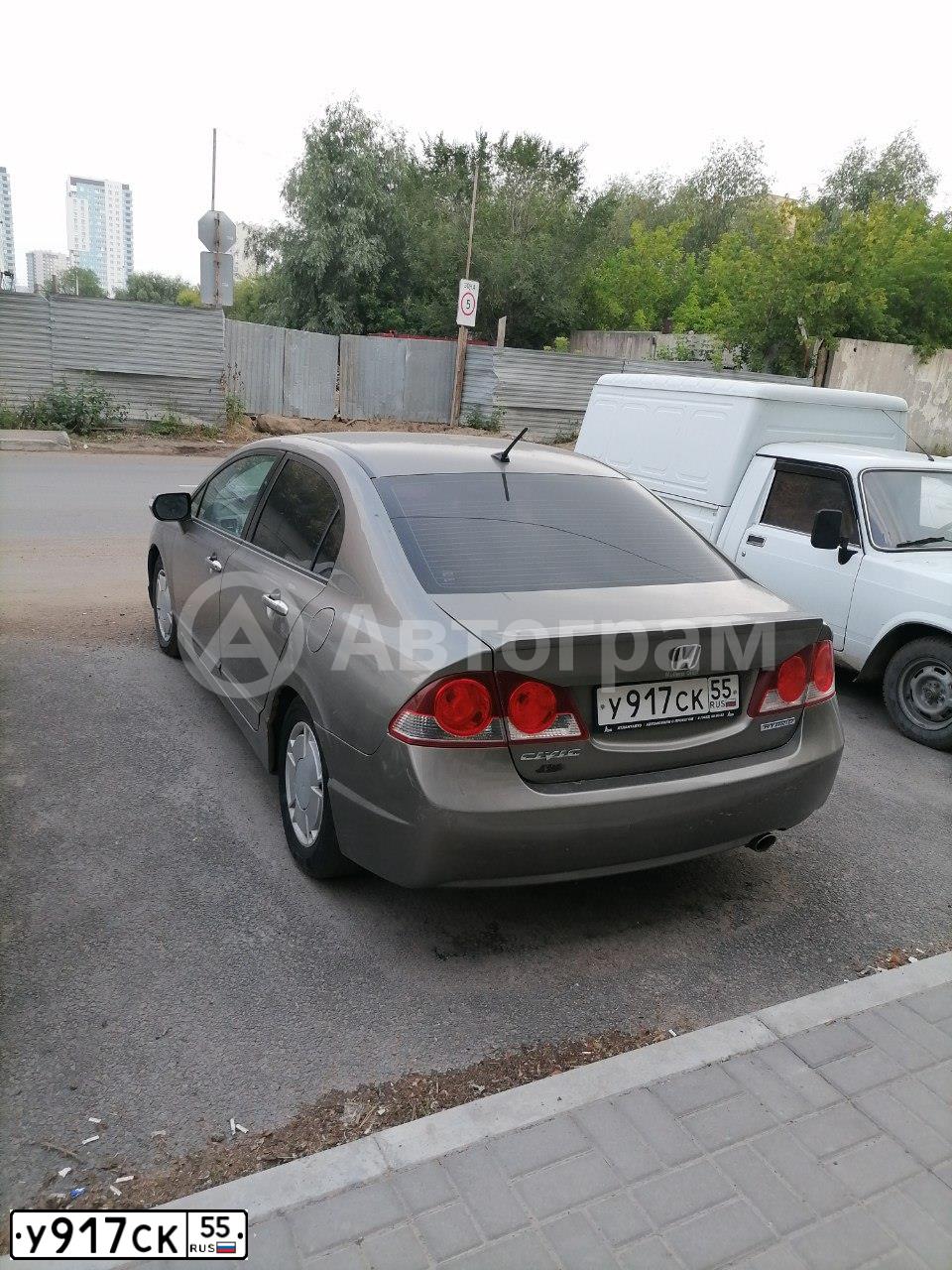 Фото автомобиля HONDA CIVIC, 2008 — госномер У917СК55. Цвет: СЕРЫЙ
