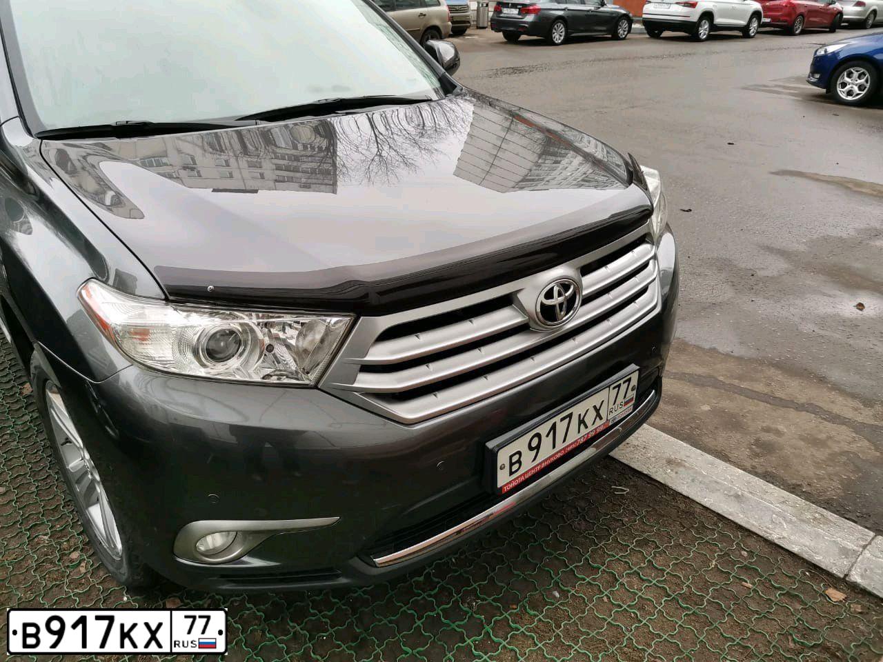 Фото автомобиля TOYOTA HIGHLANDER, 2011 — госномер В917КХ77. Цвет: СЕРЫЙ