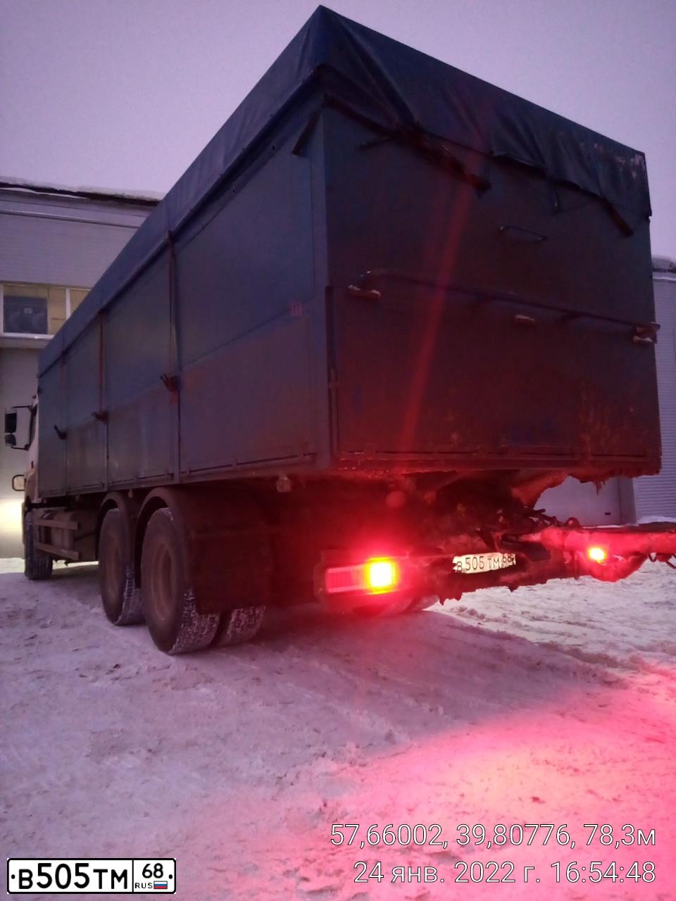 Фото автомобиля LADA 2109 SAMARA, 2001 — госномер М666УК68. Цвет: СЕРЕБРИСТ.СЕРО-ЗЕЛЕН