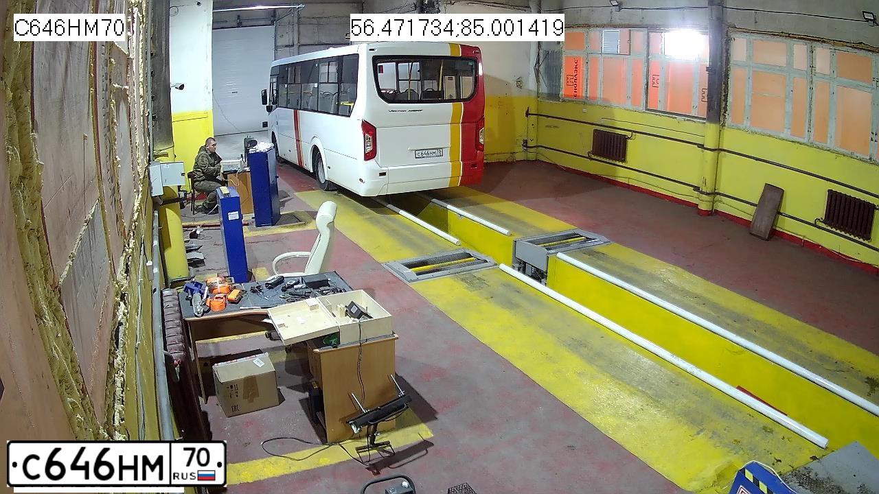Фото автомобиля PAZ 3204, 2019 — госномер С646НМ70. Цвет: Белый