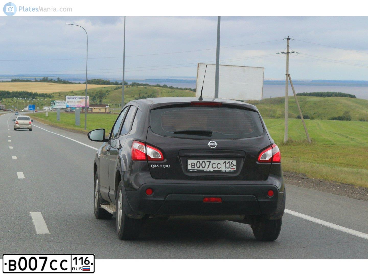Фото автомобиля NISSAN QASHQAI, 2013 — госномер В007СС116. Цвет: ФИОЛЕТОВЫЙ