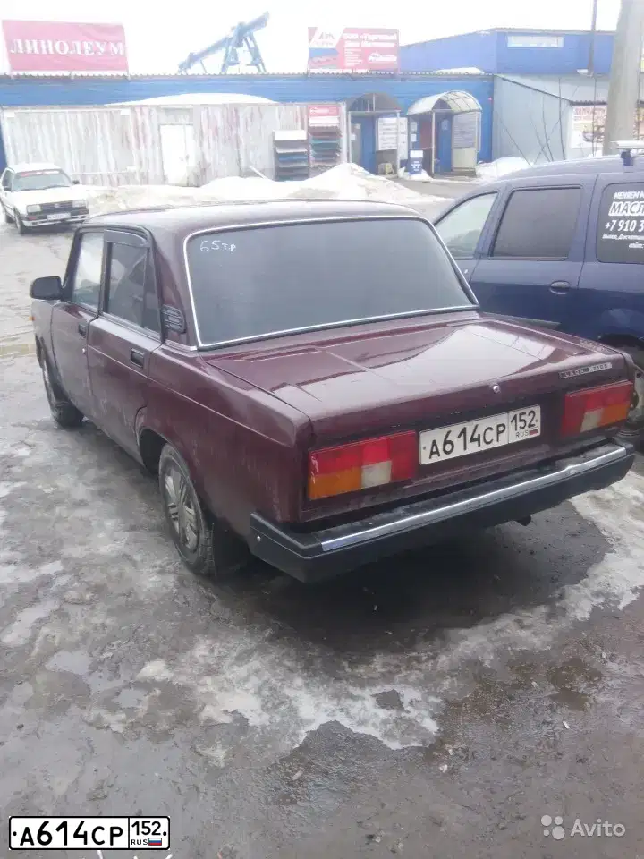 Фото автомобиля LADA 2105 LADA, 2009 — госномер У437ТН123. Цвет: ТЕМНО-ВИШНЕВЫЙ