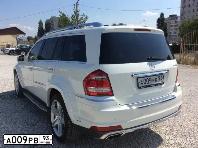 Фото автомобиля MERCEDES GL-KLASSE, 2011 — госномер Е712ТУ21. Цвет: Белый