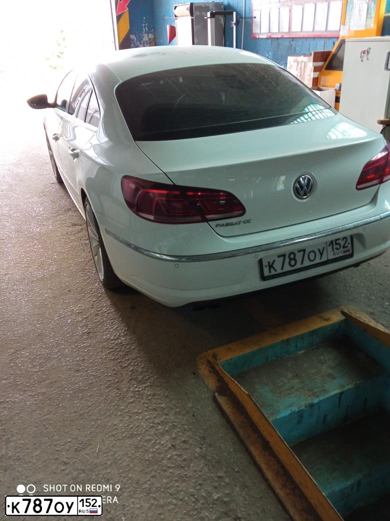 Фото автомобиля VOLKSWAGEN PASSAT, 2012 — госномер К787ОУ152. Цвет: БЕЛЫЙ