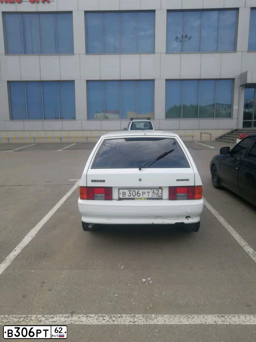 Фото автомобиля LADA 2114, 2013 — госномер М014УВ33. Цвет: Белый