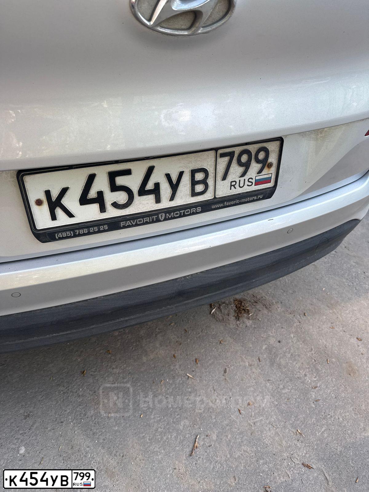 Фото автомобиля HYUNDAI TUCSON, 2019 — госномер К454УВ799. Цвет: Серебристый