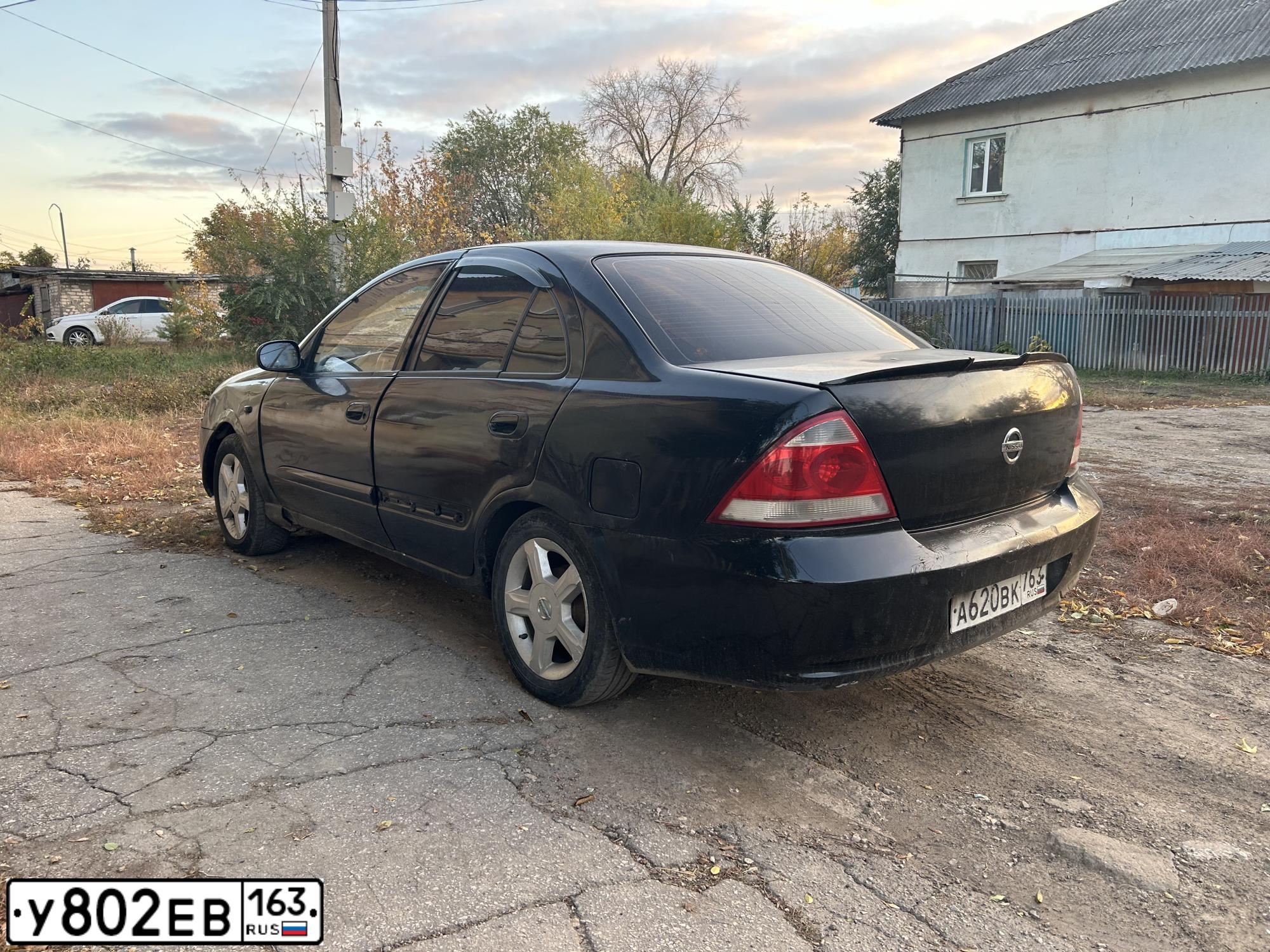 Фото автомобиля LADA 1118 KALINA, 2006 — госномер У802ЕВ163. Цвет: ЯРКО-СИНИЙ