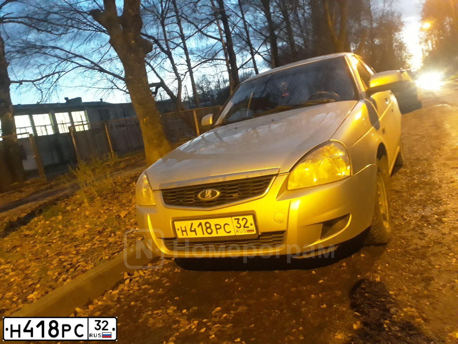 Фото автомобиля LADA 2170 PRIORA, 2008 — госномер Н418РС32. Цвет: СВЕТЛО-СЕРЕБРИСТЫЙ МЕТАЛЛ