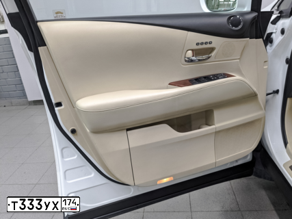 Фото автомобиля LEXUS RX, 2012 — госномер Р006КН72. Цвет: Белый