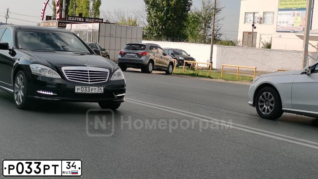 Фото автомобиля MERCEDES-BENZ S-CLASS, 2010 — госномер Е741УК193. Цвет: ЧЕРНЫЙ