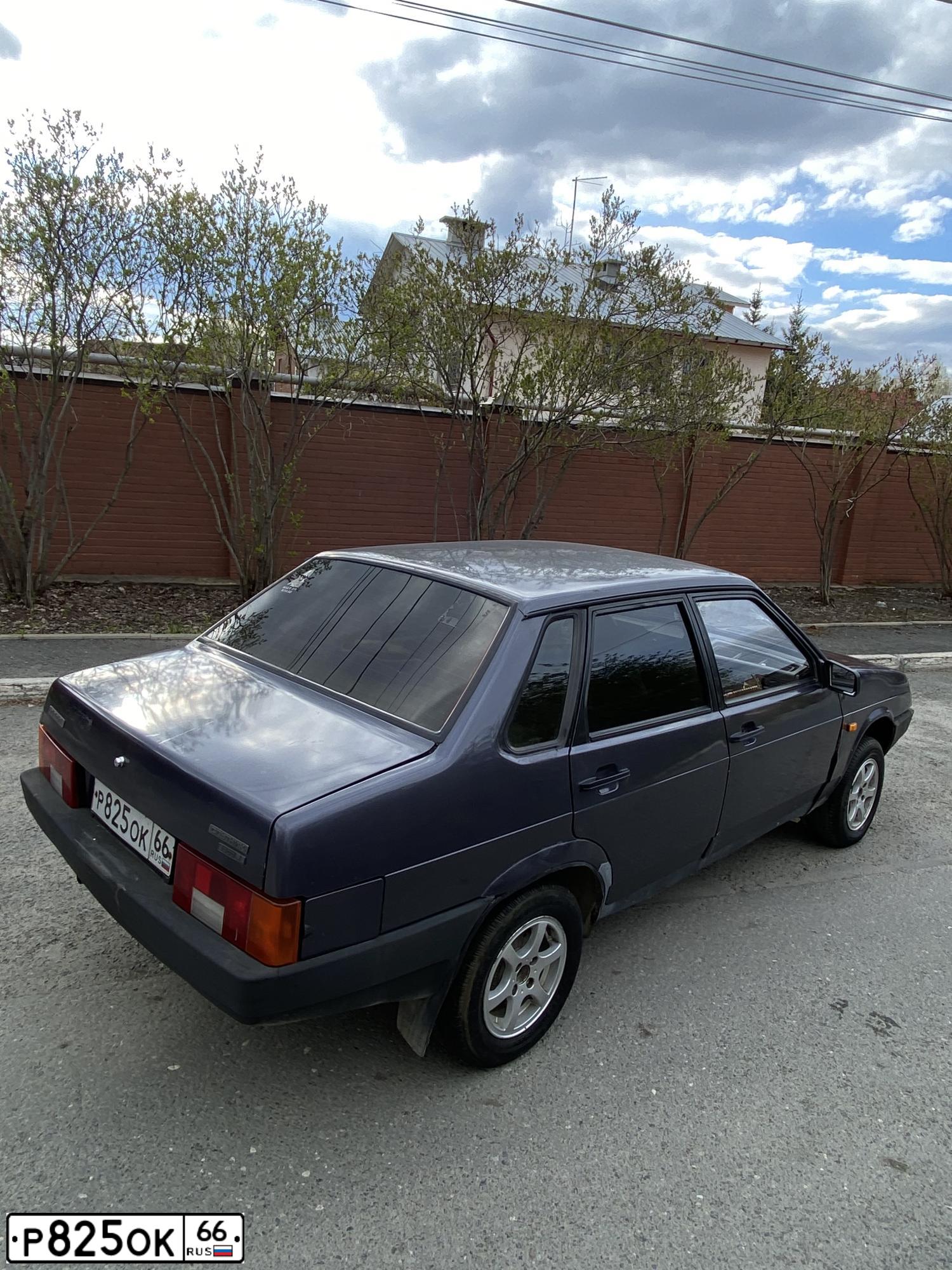 Фото автомобиля LADA 2109 SAMARA, 2001 — госномер Р825ОК66. Цвет: ФИОЛЕТОВЫЙ