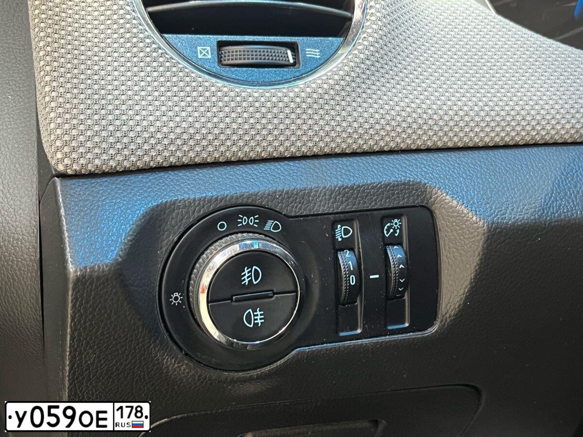 Фото автомобиля CHEVROLET CRUZE, 2012 — госномер У059ОЕ178. Цвет: БЕЛЫЙ