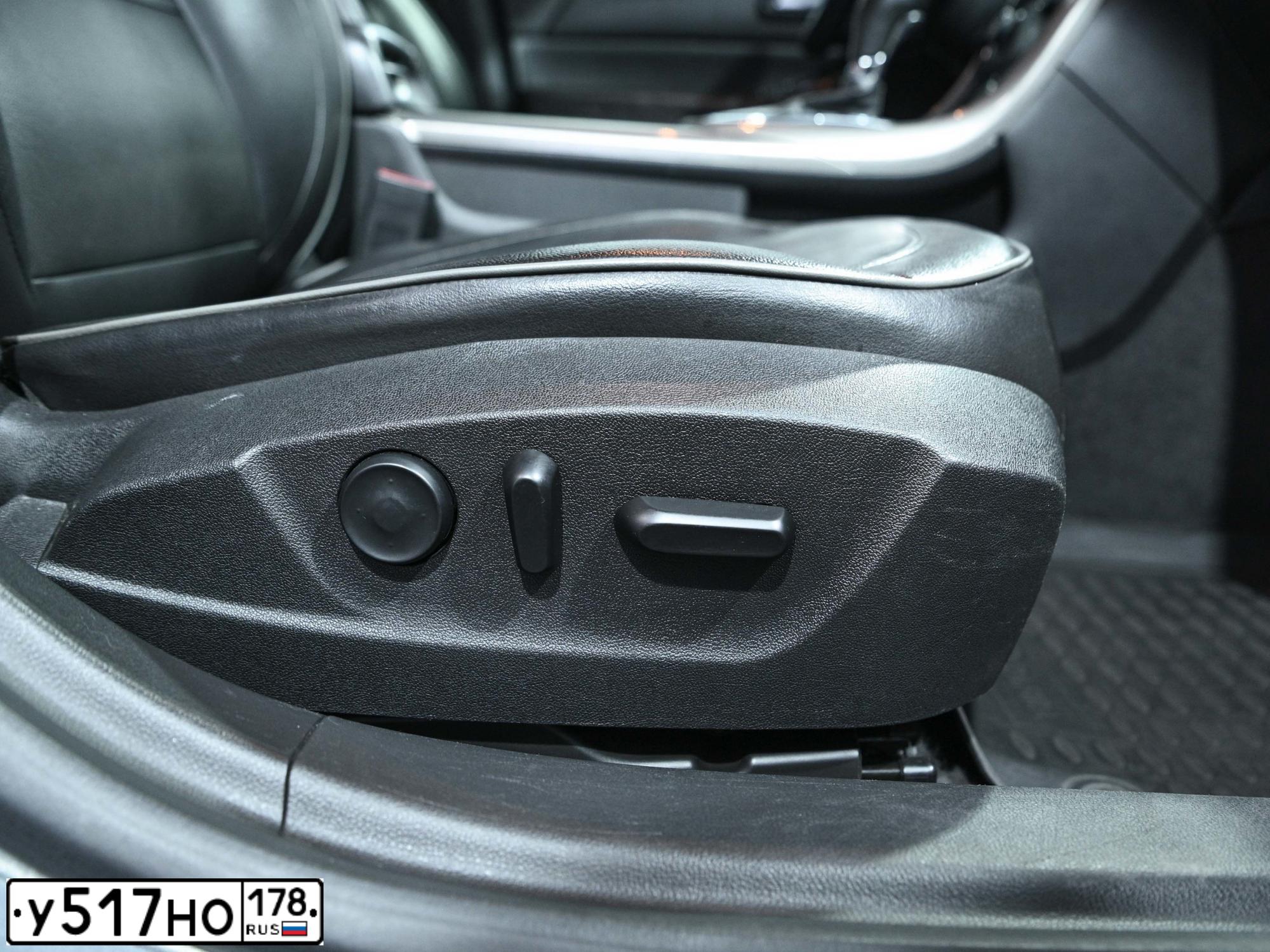 Фото автомобиля CHEVROLET MALIBU, 2012 — госномер У517НО178. Цвет: СЕРЫЙ