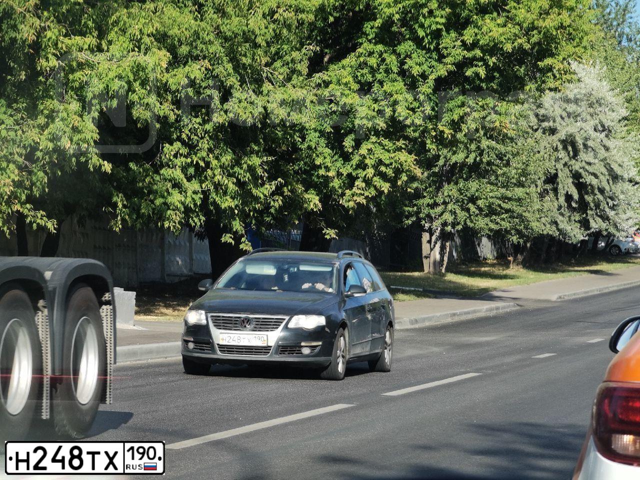 Фото автомобиля VOLKSWAGEN PASSAT, 2007 — госномер Н248ТХ190. Цвет: ЧЕРНЫЙ