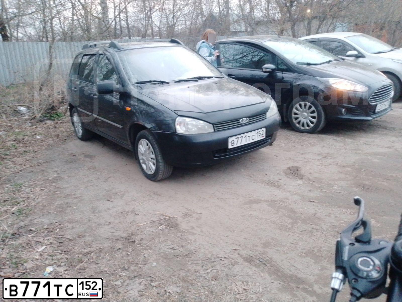 Фото автомобиля LADA 1117 KALINA, 2010 — госномер В771ТС152. Цвет: СИНЕ-ЧЕРНЫЙ