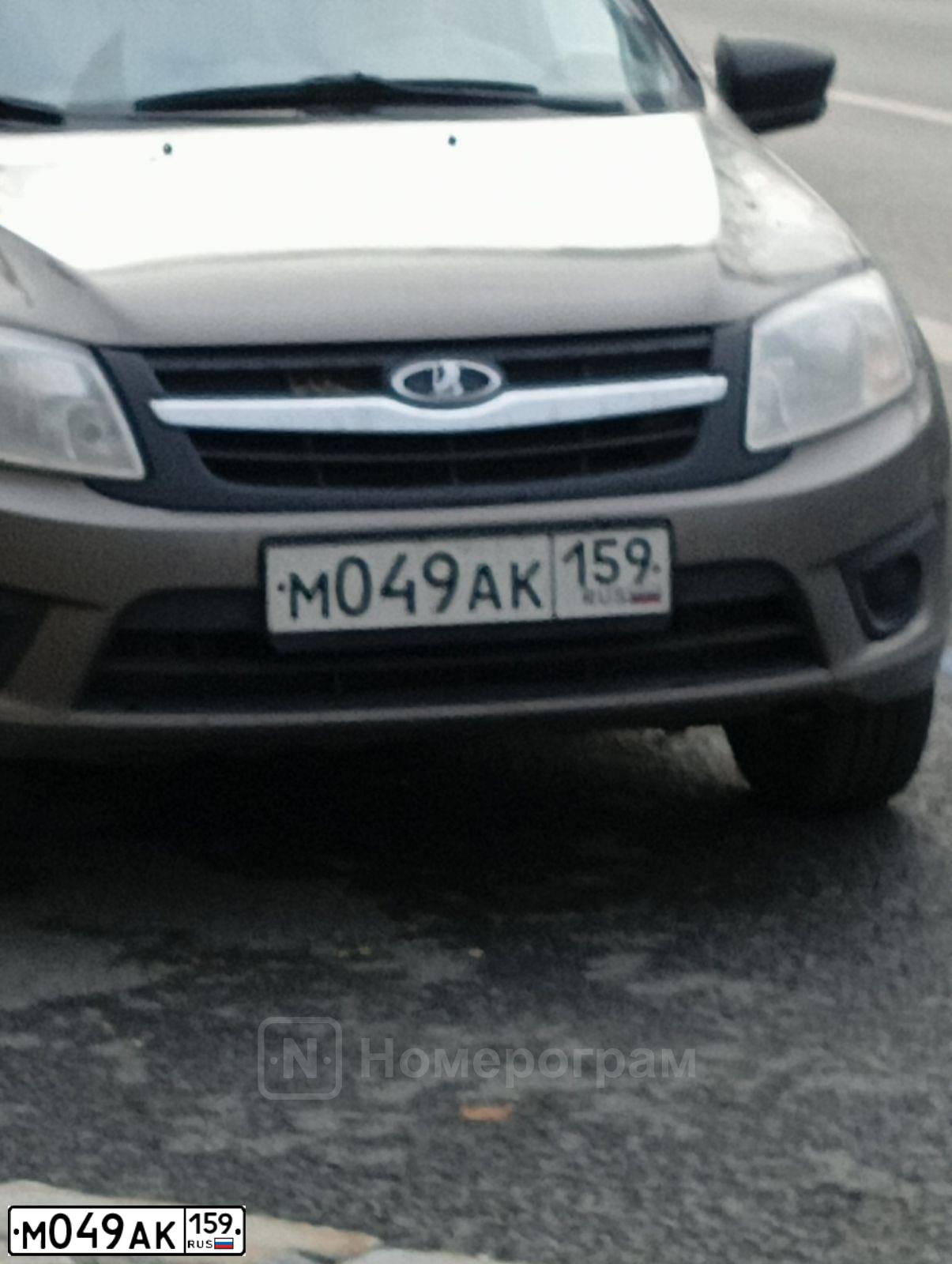 Фото автомобиля LADA 2191 GRANTA, 2017 — госномер М049АК159. Цвет: Золотисто-коричневый