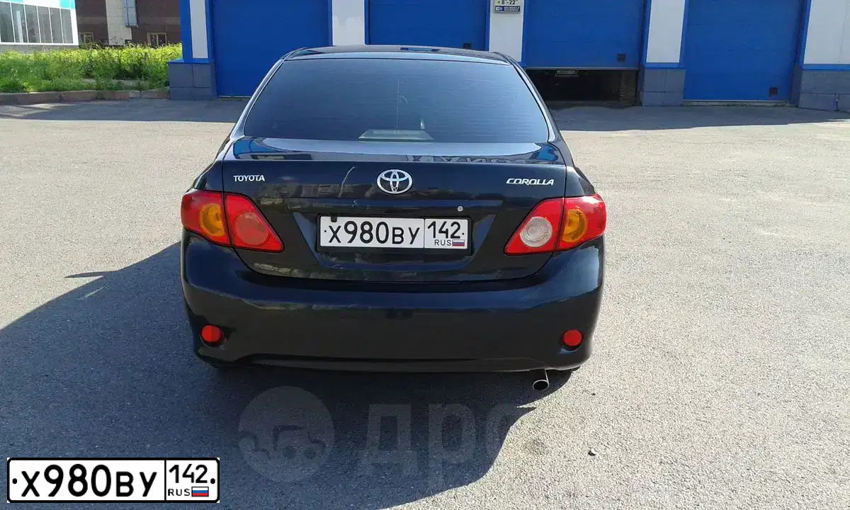 Фото автомобиля TOYOTA COROLLA, 2008 — госномер Х980ВУ142. Цвет: ЧЕРНЫЙ