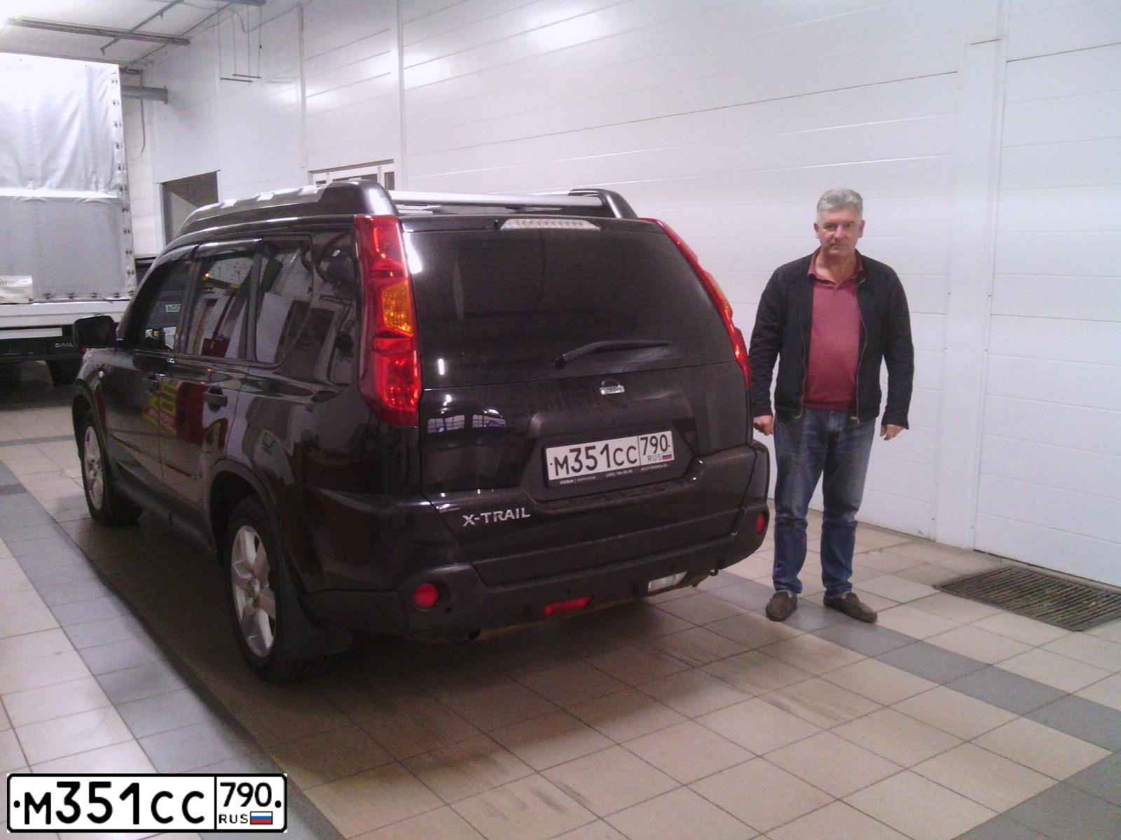 Фото автомобиля NISSAN X-TRAIL, 2007 — госномер М351СС790. Цвет: ЧЕРНЫЙ