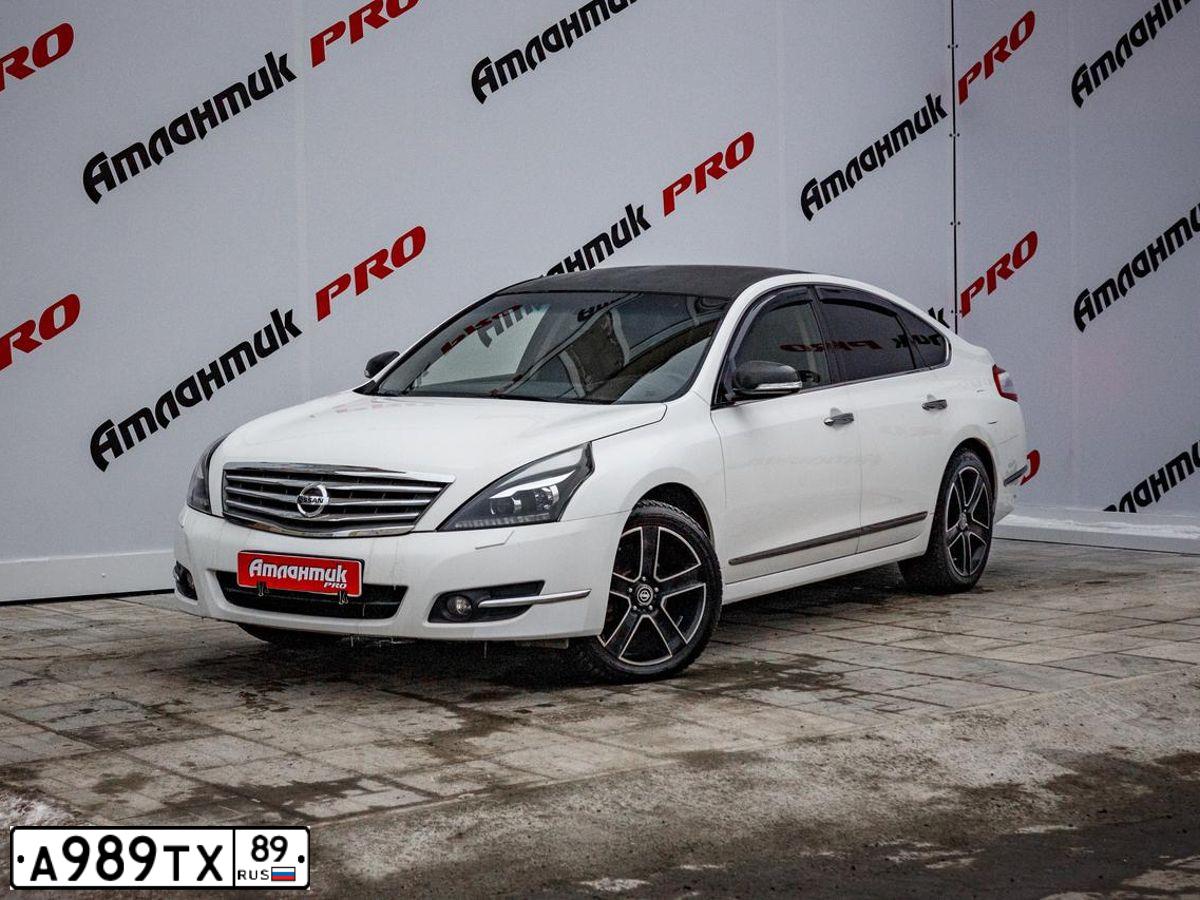Фото автомобиля NISSAN TEANA, 2012 — госномер В521НТ89. Цвет: Белый