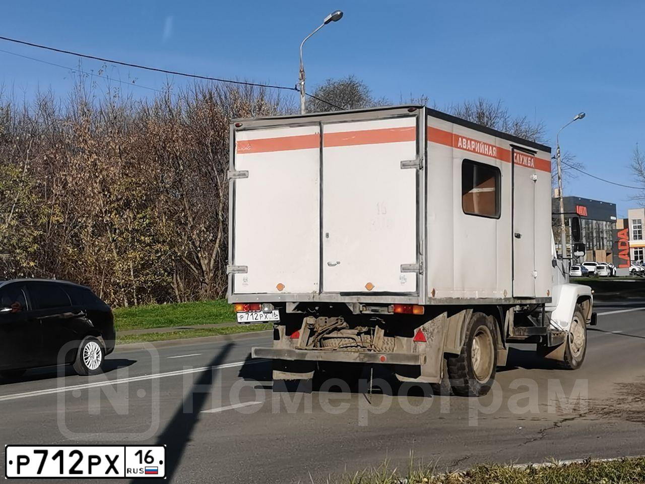 Фото автомобиля GAZ 3307, 2006 — госномер Р712РХ16. Цвет: Белый