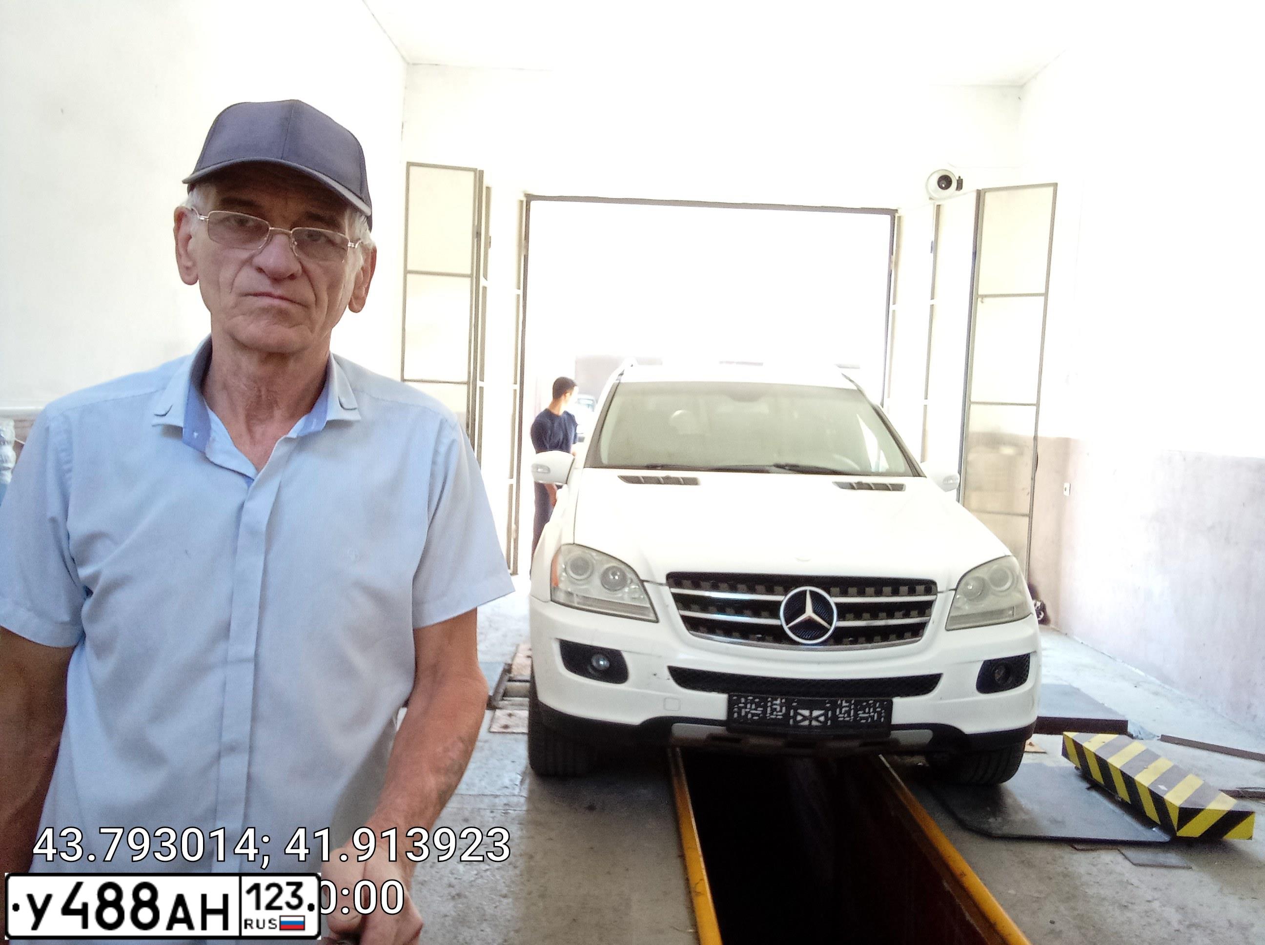 Фото автомобиля MERCEDES-BENZ ML350, 2005 — госномер О232КО06. Цвет: Белый