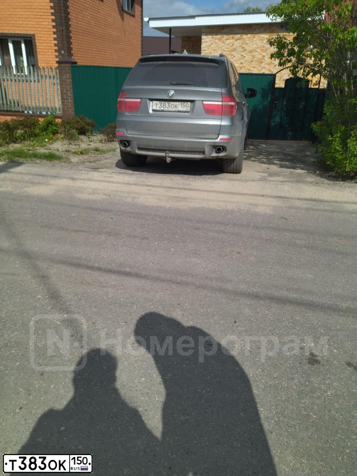 Фото автомобиля LADA 2110, 2005 — госномер Т383ОК150. Цвет: ГРАФИТОВЫЙ МЕТАЛЛИК