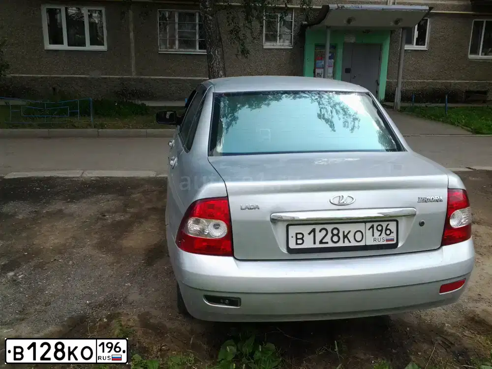 Фото автомобиля LADA 2170 PRIORA, 2008 — госномер В341УА174. Цвет: ЧЕРНО-КОРИЧНЕВЫЙ