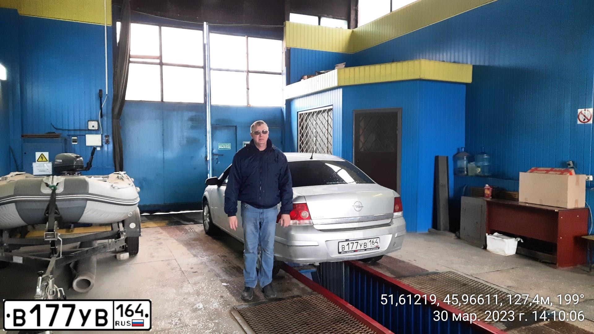 Фото автомобиля OPEL ASTRA, 2011 — госномер В177УВ164. Цвет: СЕРЕБРИСТЫЙ