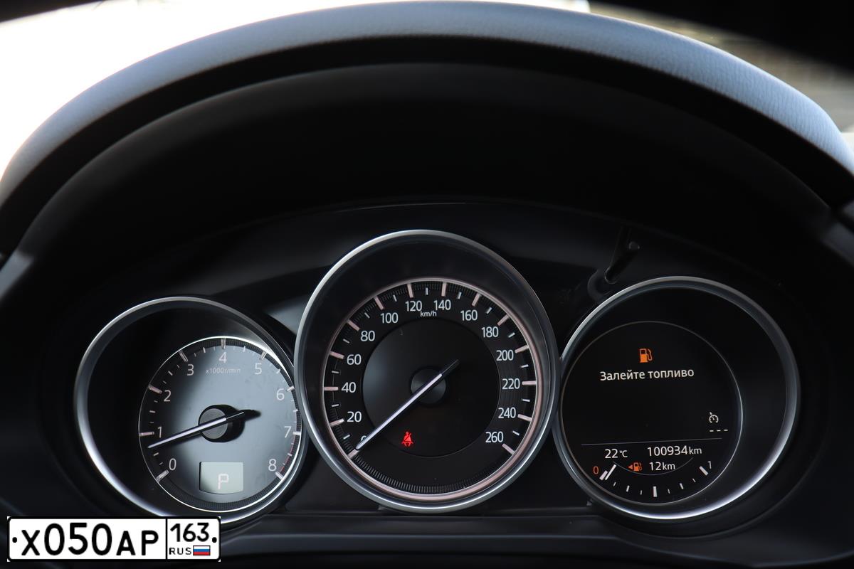 Фото автомобиля MAZDA CX-5, 2020 — госномер М125РК702. Цвет: Белый